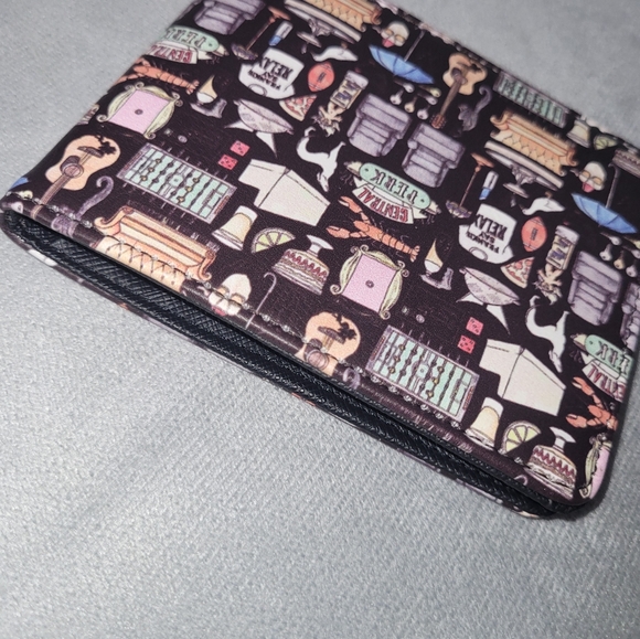 F•R•I•E•N•D•S Wallet - Picture 13 of 15